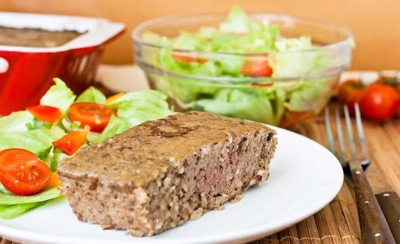 gedämpft Fleeschpudding fir Pankreatitis